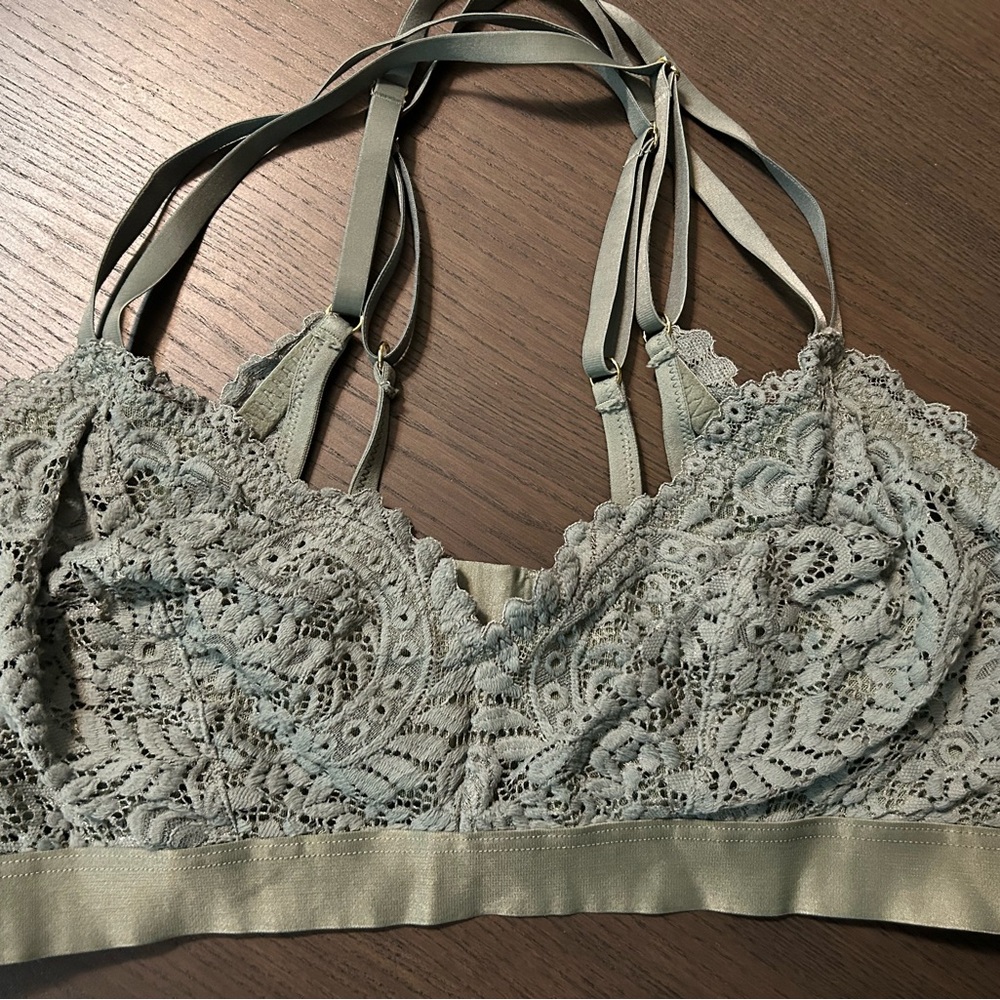 Aerie Lace Bralette in Soft Green